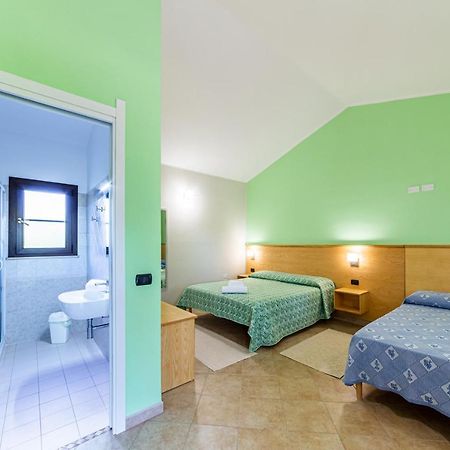 Agriturismo Is Cortillaris Càbras Екстериор снимка