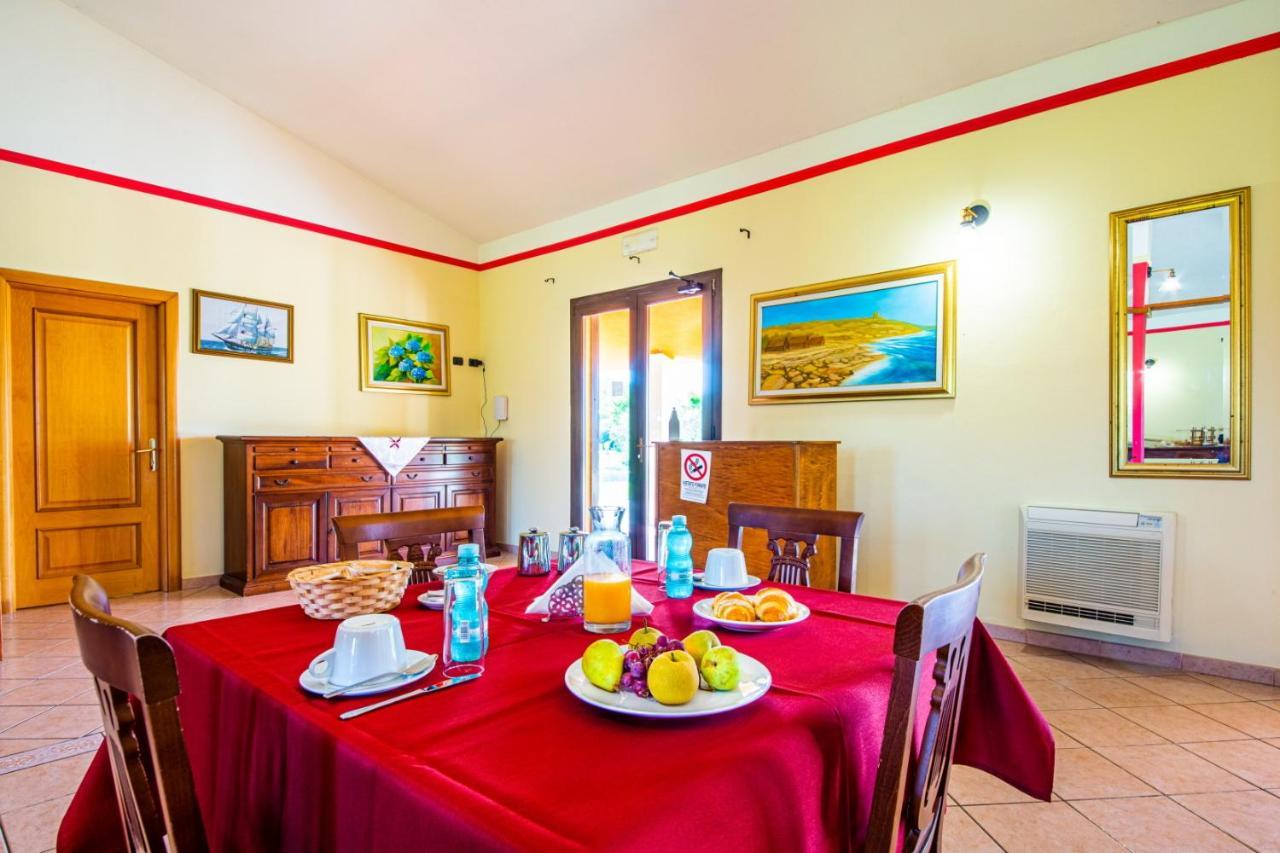 Agriturismo Is Cortillaris Càbras Екстериор снимка
