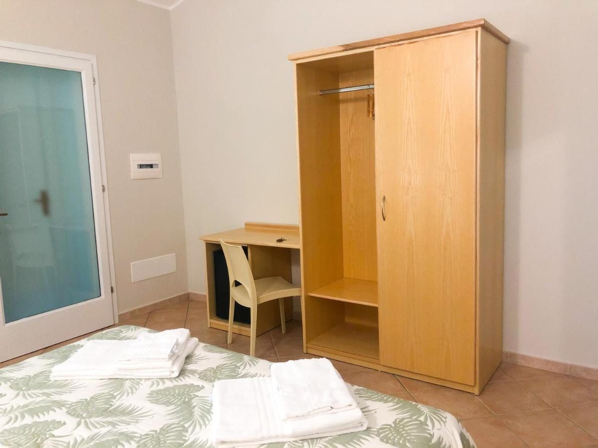 Agriturismo Is Cortillaris Càbras Екстериор снимка