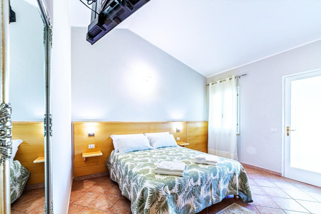 Agriturismo Is Cortillaris Càbras Екстериор снимка